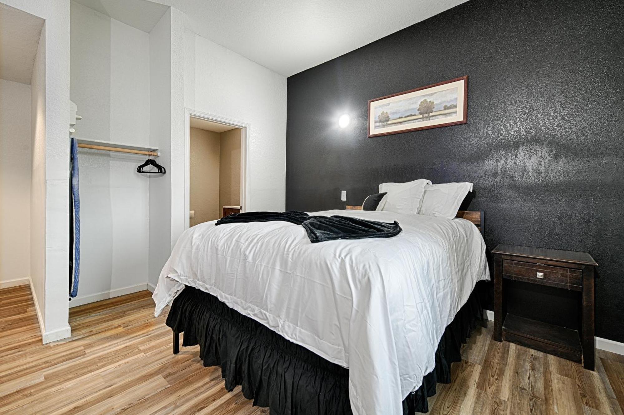 Hotel Dilley Grand Extérieur photo