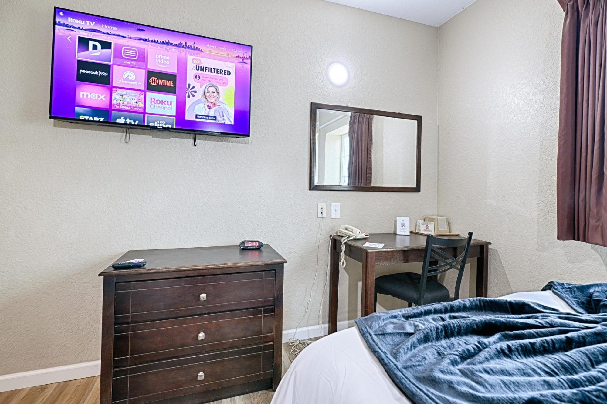 Hotel Dilley Grand Extérieur photo