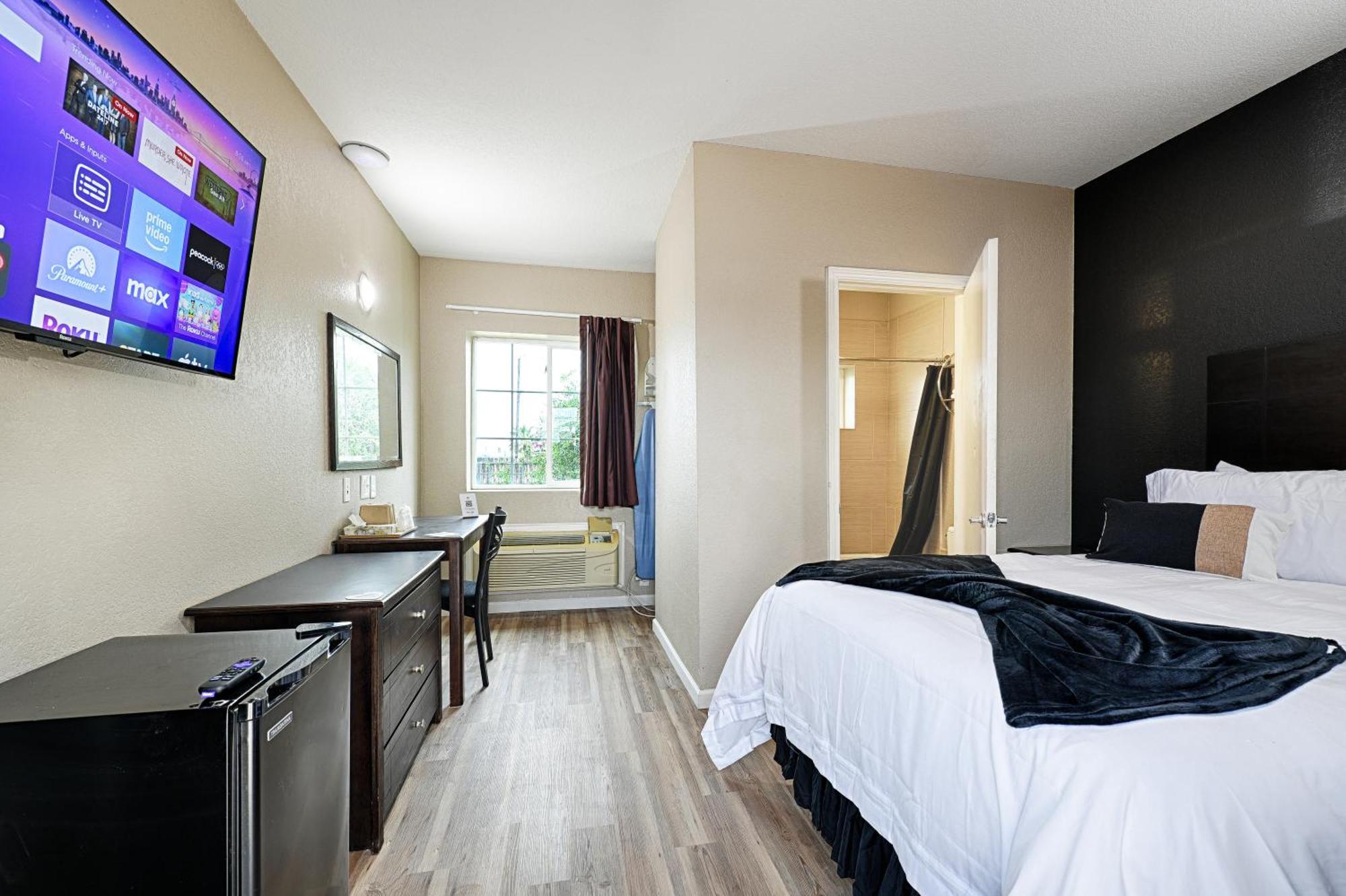 Hotel Dilley Grand Extérieur photo